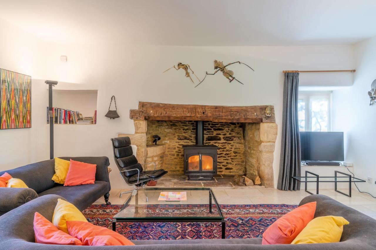 The Barracks Villa Northleach Dış mekan fotoğraf