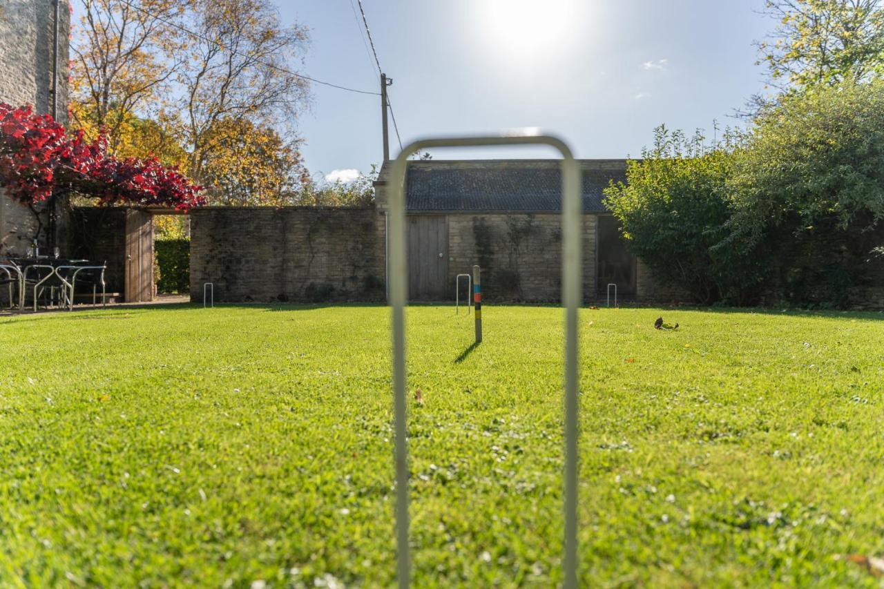 The Barracks Villa Northleach Dış mekan fotoğraf